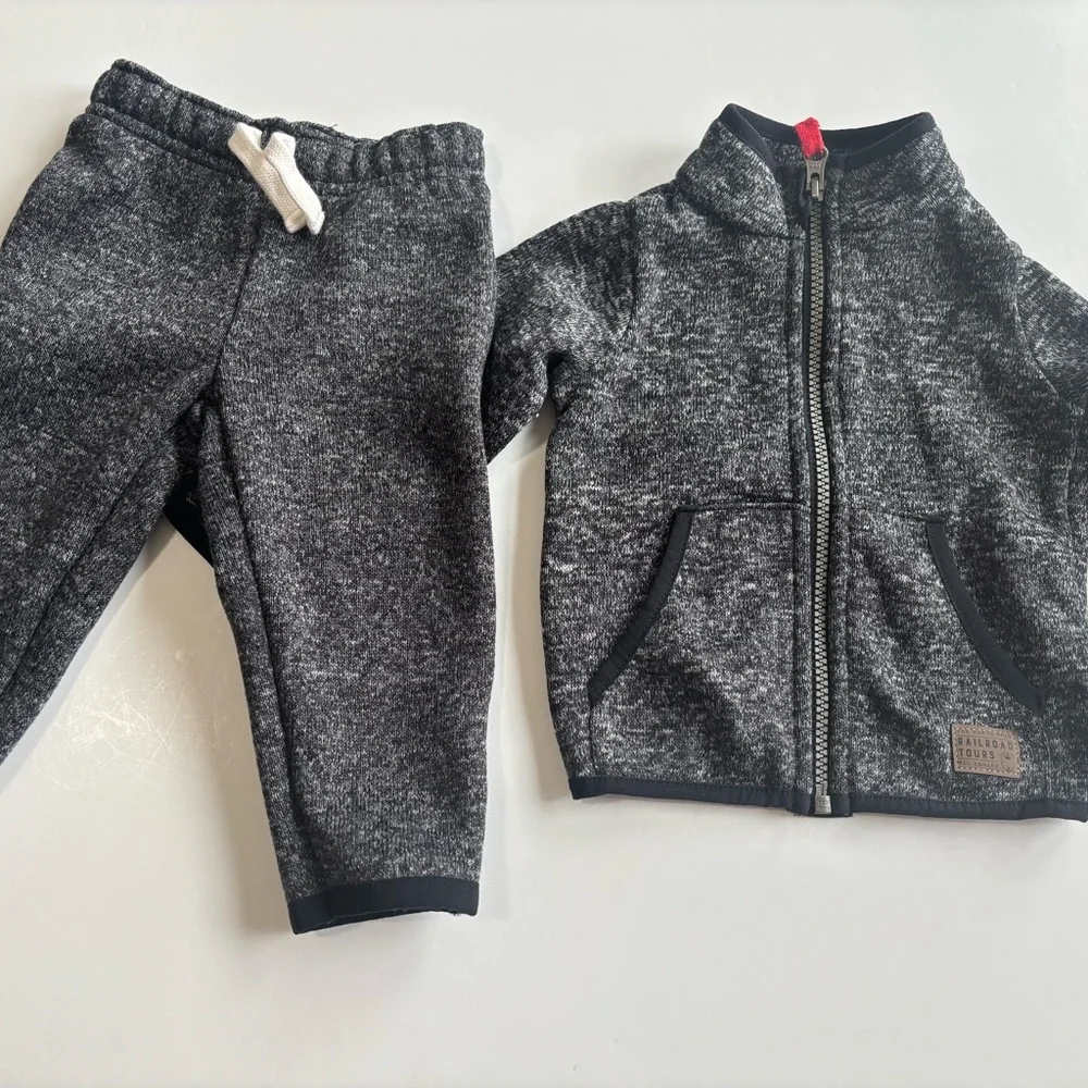 BN8‎ Carter’s Gray Black Matching Set Full Zip Boy 12M